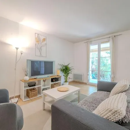 Maison Avec Terrasse, Jardin A 20Mn Montpellier * Saint-Clément