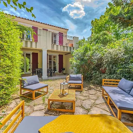 Maison Avec Terrasse, Jardin A 20Mn Montpellier بيت للعطل Saint-Clément