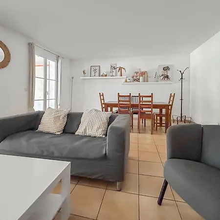 Maison Avec Terrasse, Jardin A 20Mn Montpellier *