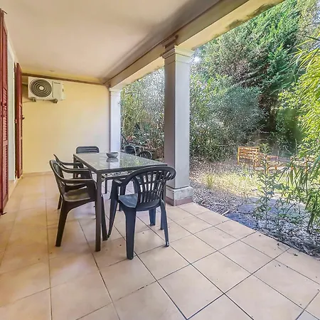 Maison Avec Terrasse, Jardin A 20Mn Montpellier بيت للعطل Saint-Clément
